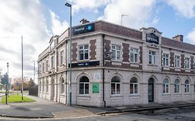 Imperial Salford Hotel